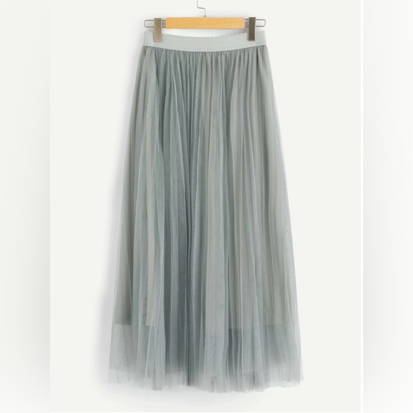 Light Grey Mesh Tulle Pleated Skirt - Picture 6 of 9